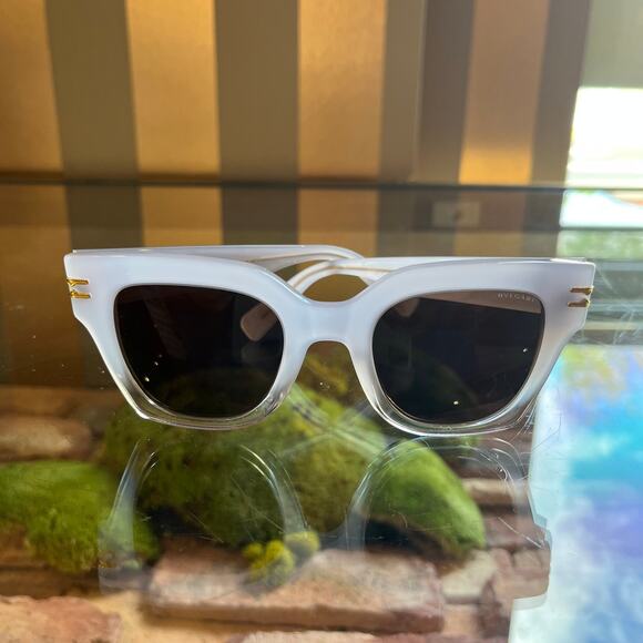 BVLGARI  Purple BV400131 Sunglasses - Picture 2 of 9